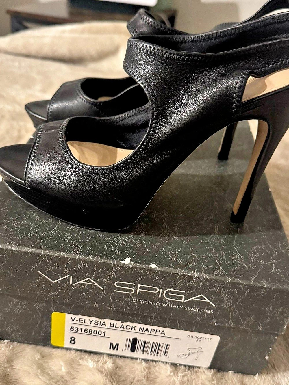 Via Spiga V-Elysia Black Heels US 8 M